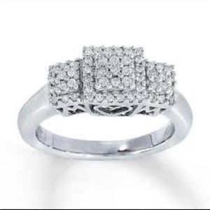 Elegant Sterling Silver 925 Signed Sun Real Diamond “MOM” Band Ring Size 6